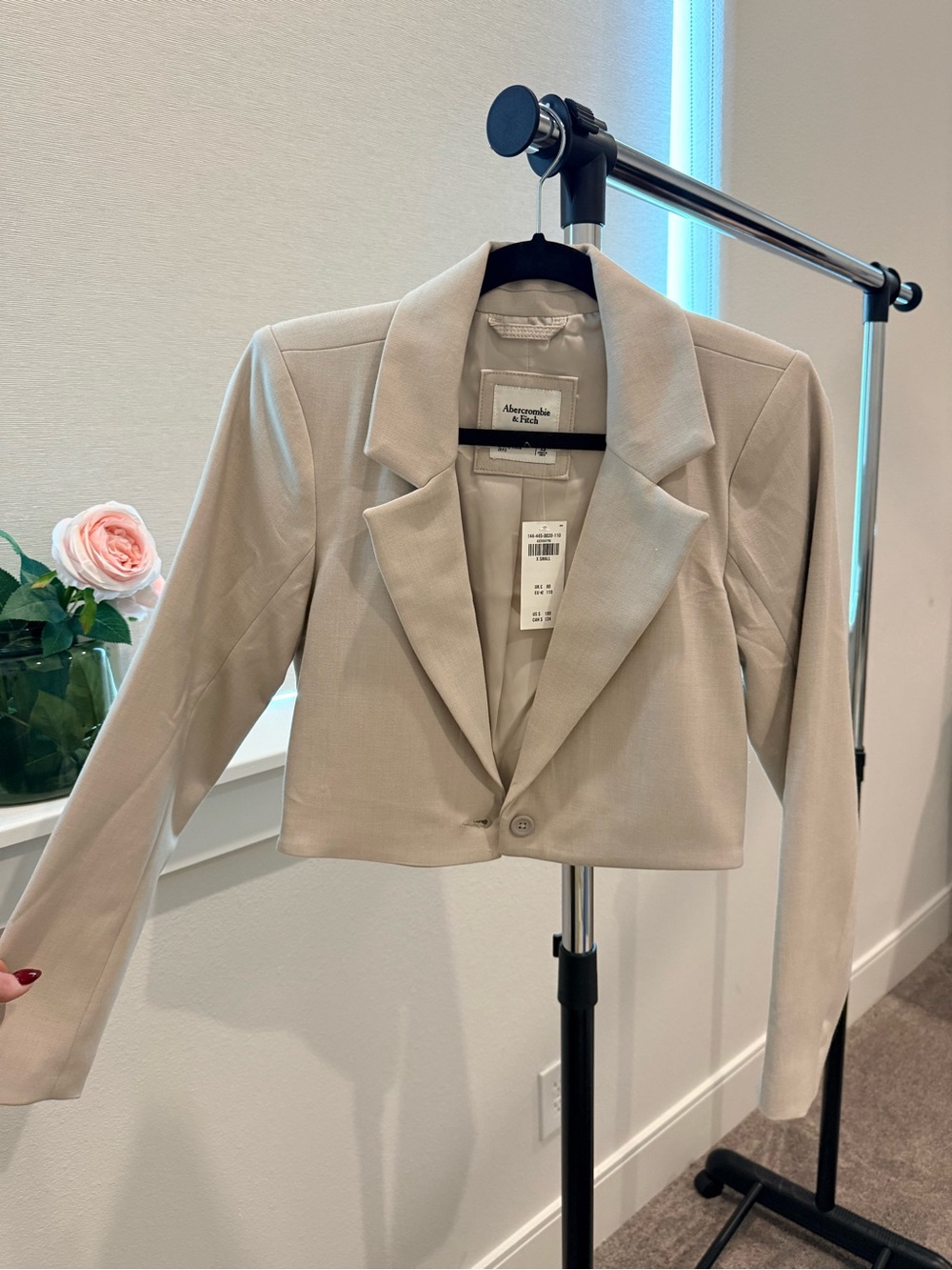 Abercrombie & Fitch Cropped Blazer Jacket - Light Taupe BRAND NEW